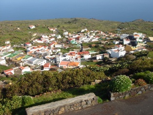 Linea subterranea de media tensión y centro de transformación de 250 Kvas en El Pinar de El Hierro